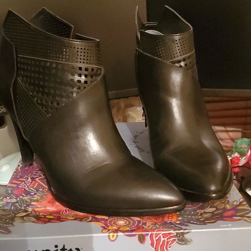 Boots/Worn once